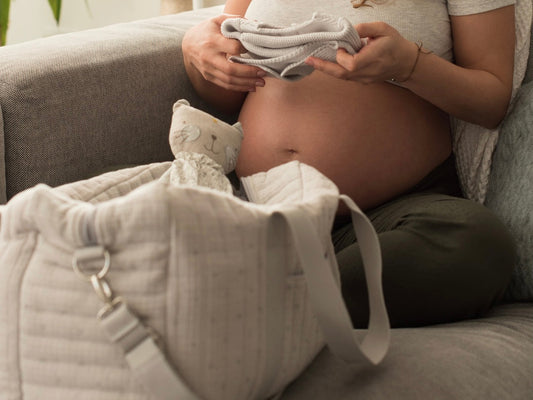 Packa BB-väskan – tips och checklistan du inte vill missa!